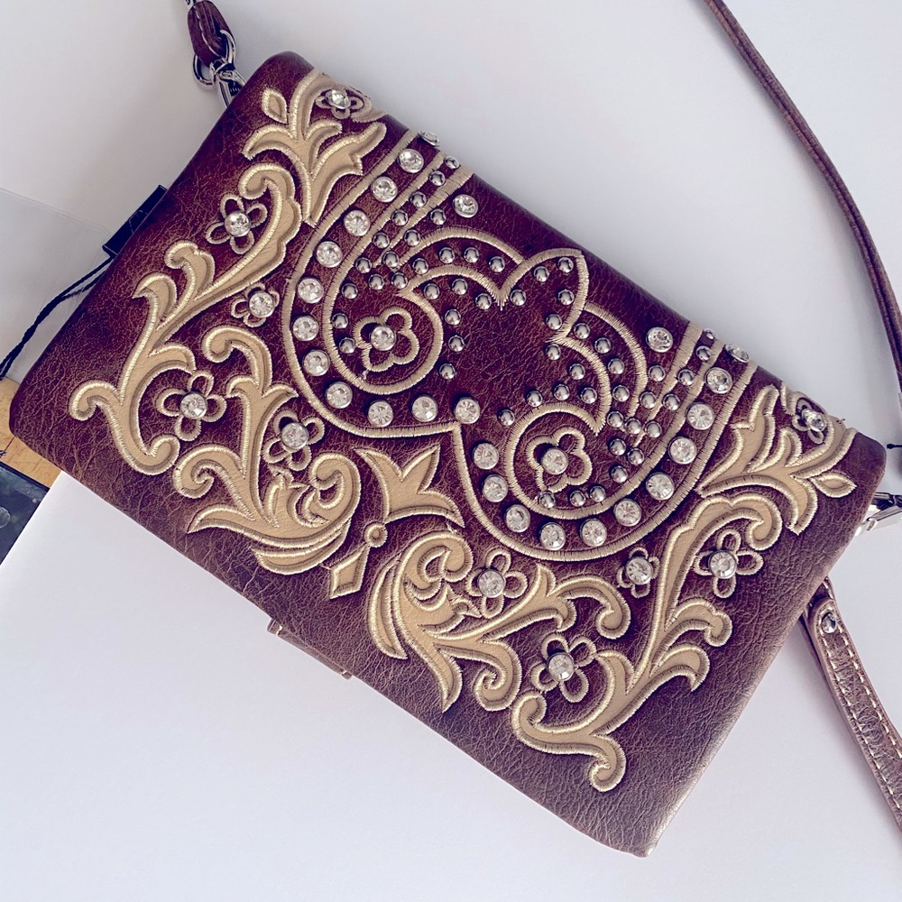 Cute American Bling brown crossbody